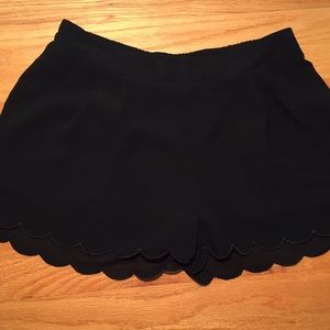 Black scalloped shorts size L